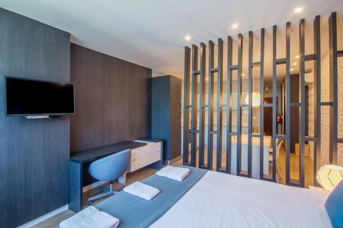 408 Gale Center Apartamento Wi-Fi, Estacionamento Порту Экстерьер фото
